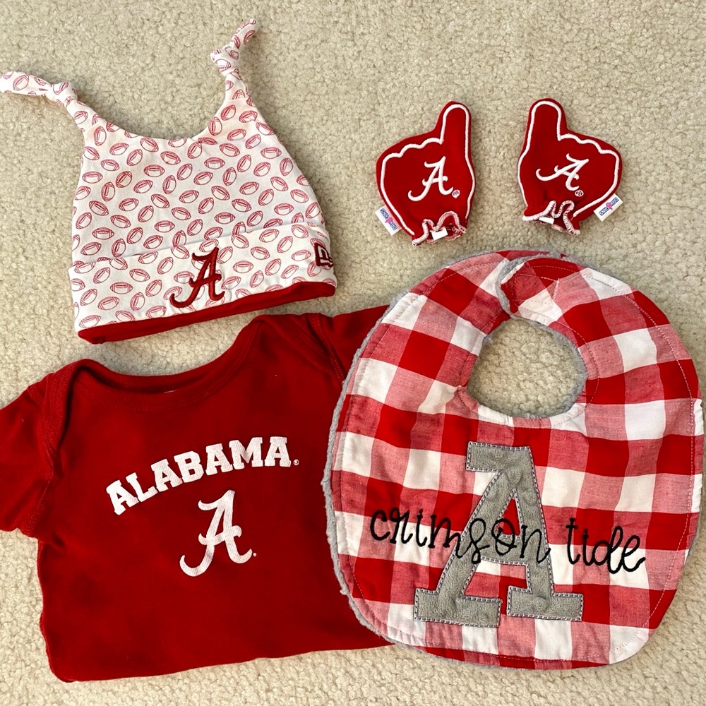 University of Alabama Crimson Tide Baby Bundle: Hat, Onesie, Bib, Gloves